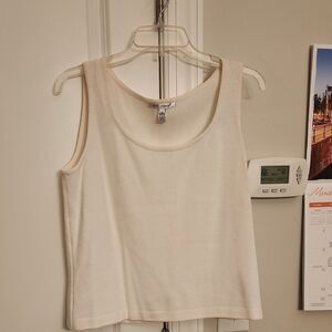 St. John Cream Sleeveless Tank Top Size M